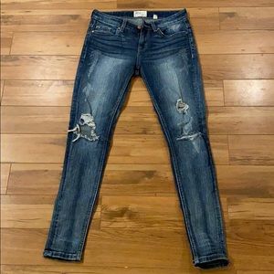 Buckle BKE Stella distressed skinny jeans